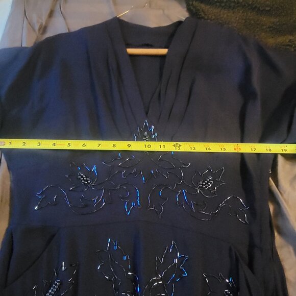 Vintage hand-beaded navy blue cocktail dress; approx. size 4-6 (s) - Picture 9 of 16